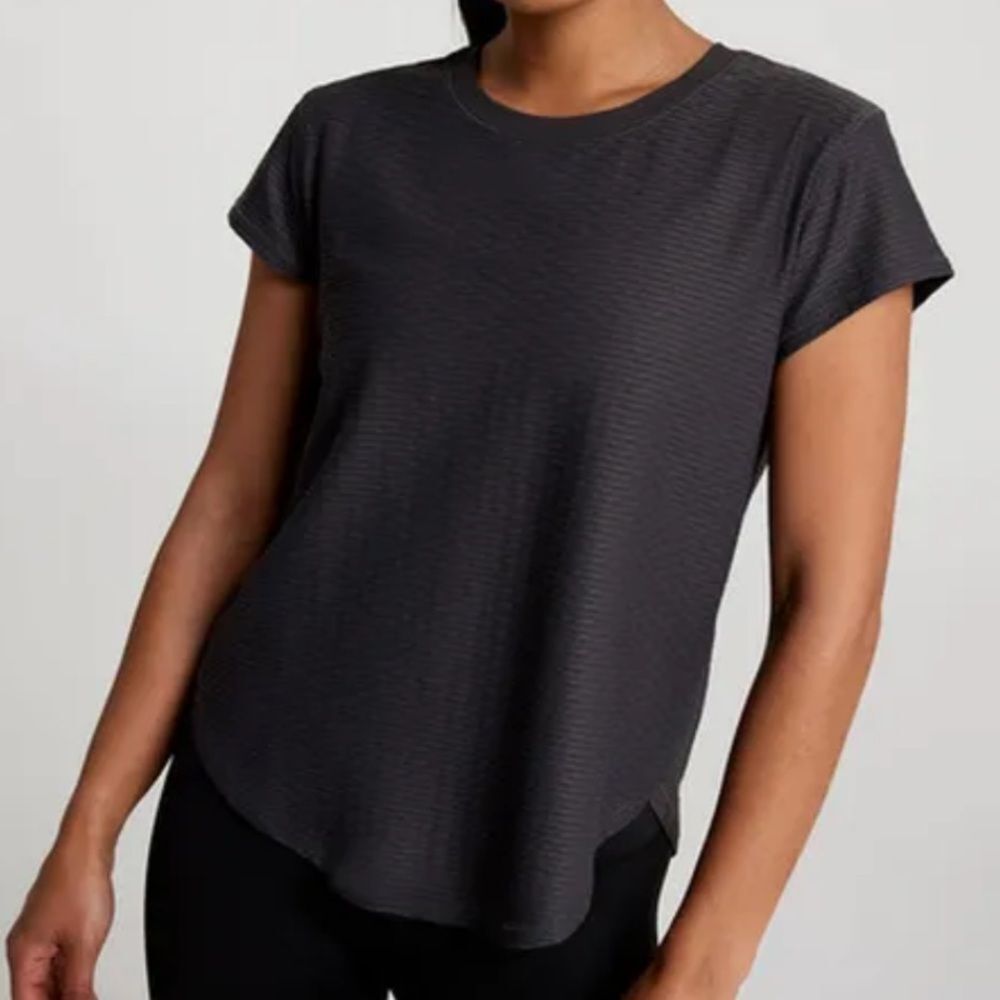 #885. CALIA by Carrie Underwood NWT Renew Twisted Mesh Short Sleeve Tee Black